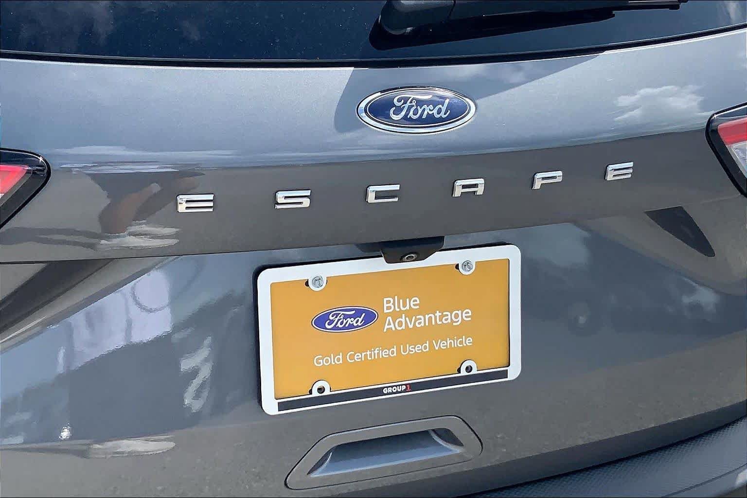 Certified 2022 Ford Escape SE w/ SE Sport Appearance Package FWD image 31