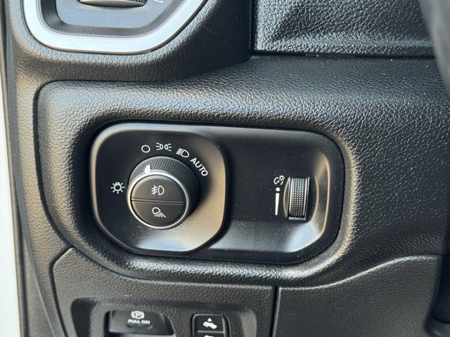 Used 2022 RAM 1500 Big Horn AWD/4WD image 8