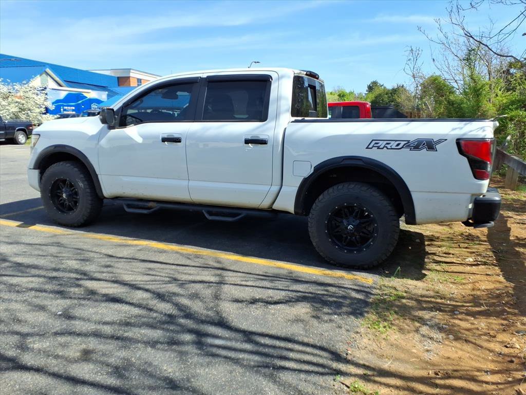 Used 2021 Nissan Titan PRO-4X w/ Pro-4x Convenience Package AWD/4WD image 2