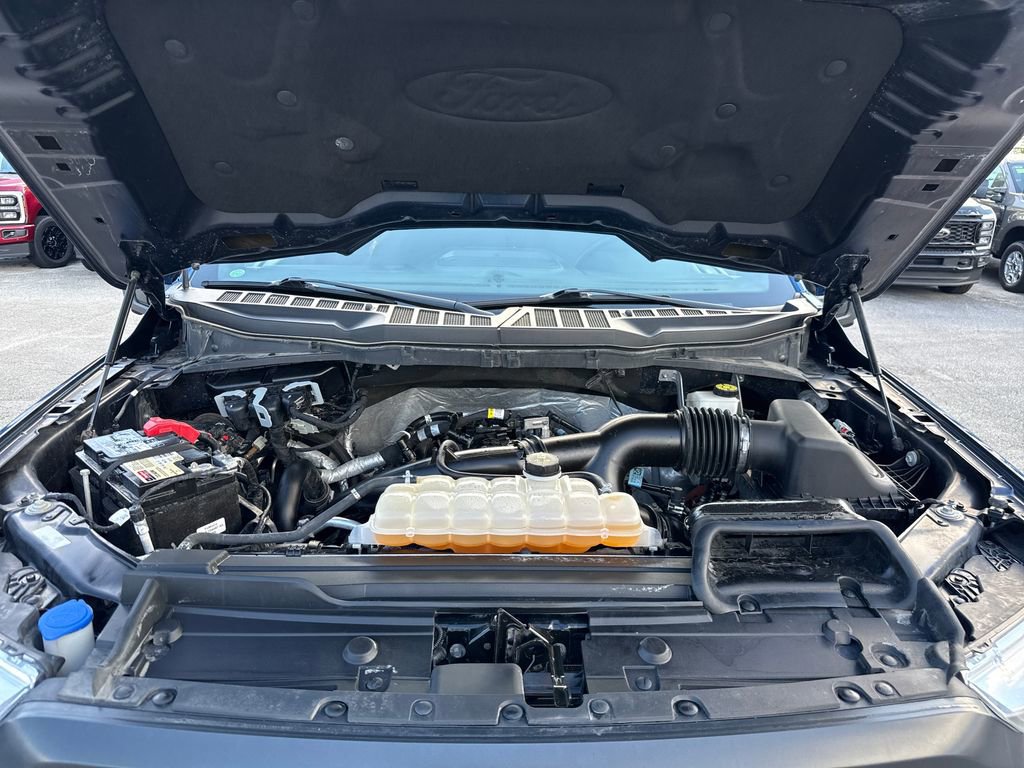 Certified 2022 Ford F150 XLT w/ Equipment Group 302A High image 32