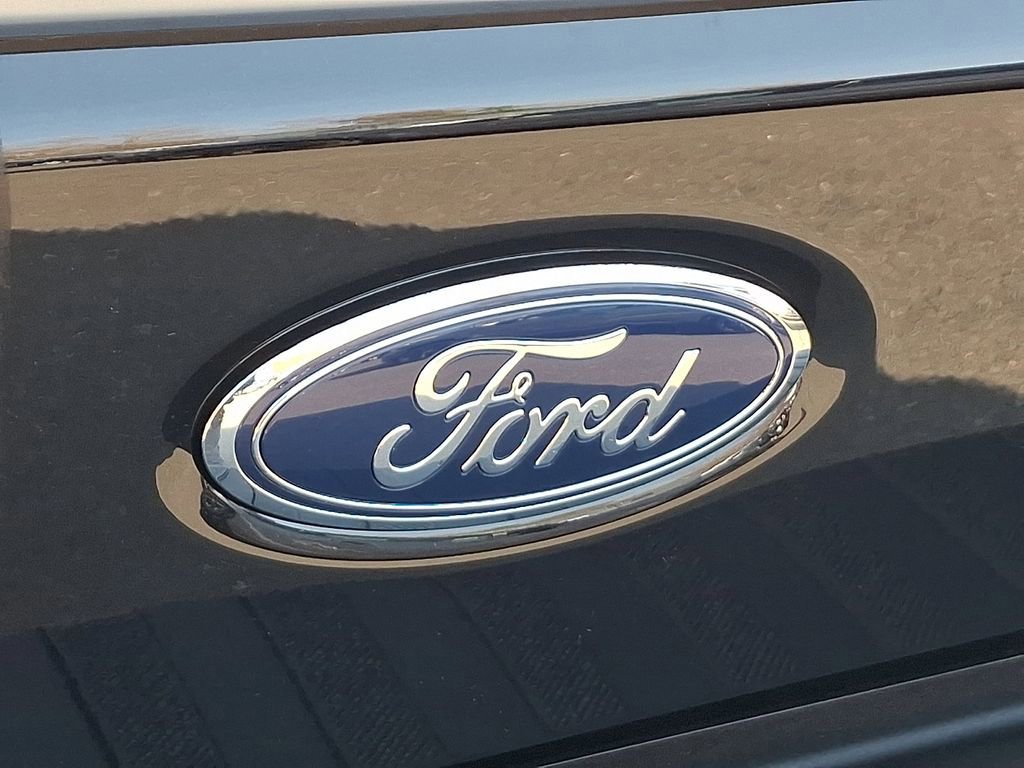 Certified 2025 Ford F250 Platinum w/ Platinum Plus Package AWD/4WD image 31