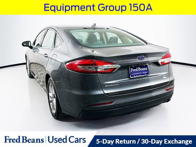 Certified 2020 Ford Fusion SE image 3
