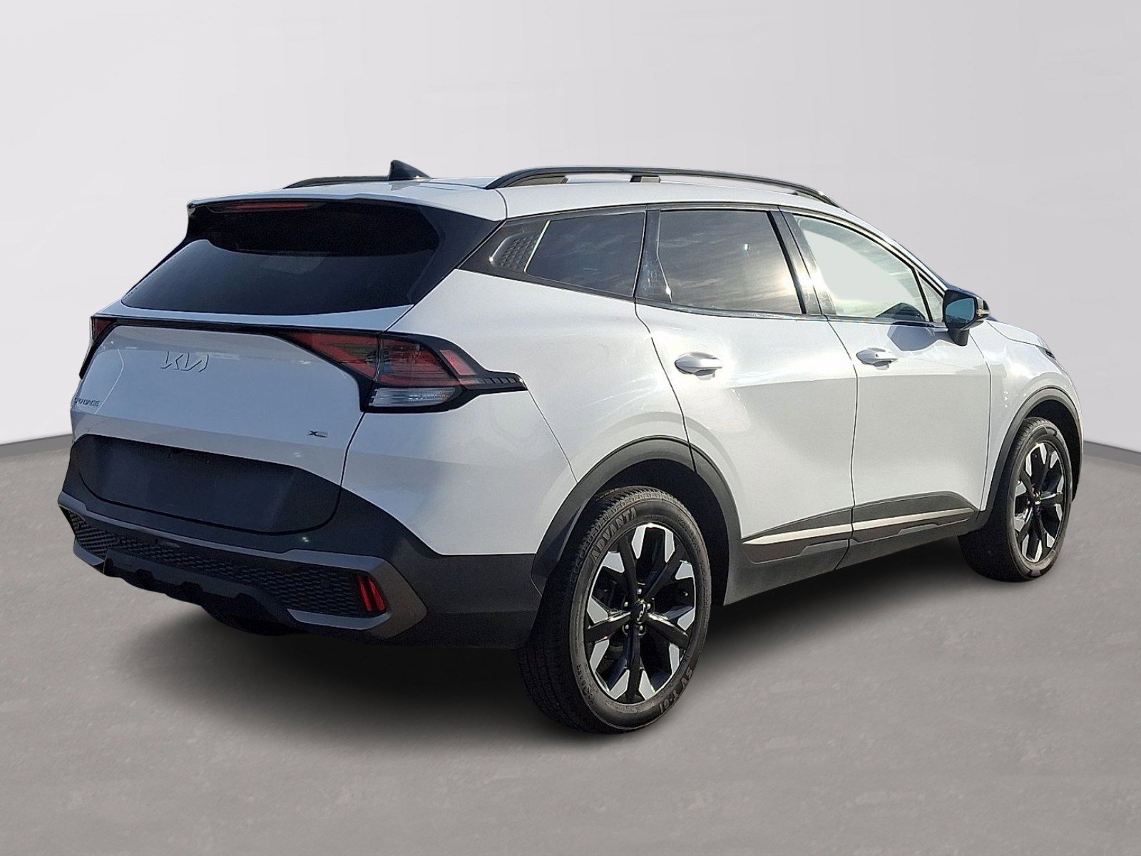 Used 2023 Kia Sportage X-Line AWD/4WD image 6