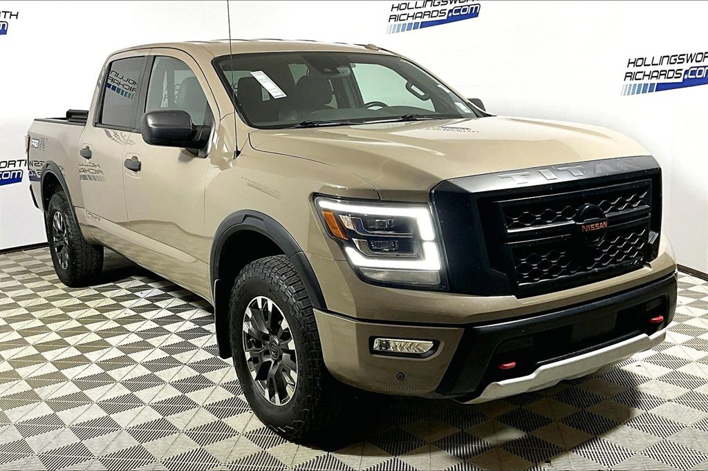 Used 2021 Nissan Titan PRO-4X w/ Pro-4x Utility Package image 3