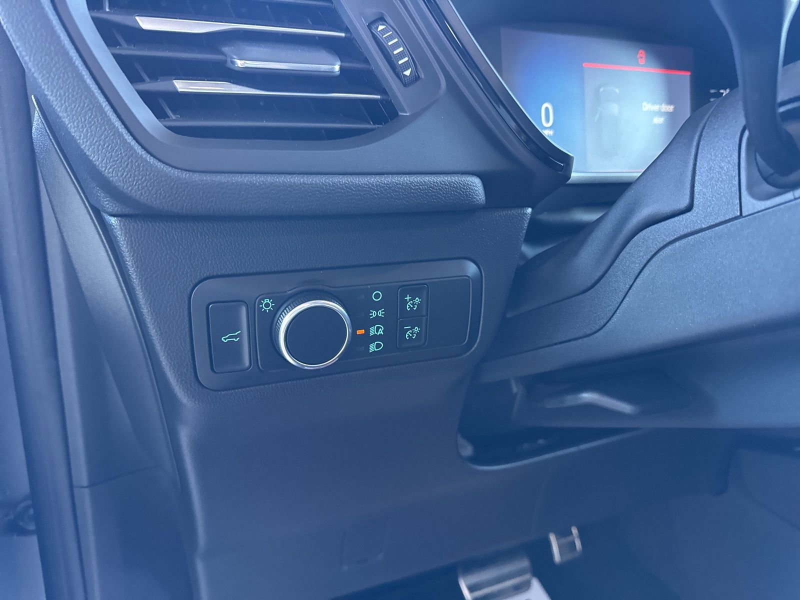 Certified 2024 Ford Escape ST-Line w/ Tech Pack #1 image 27