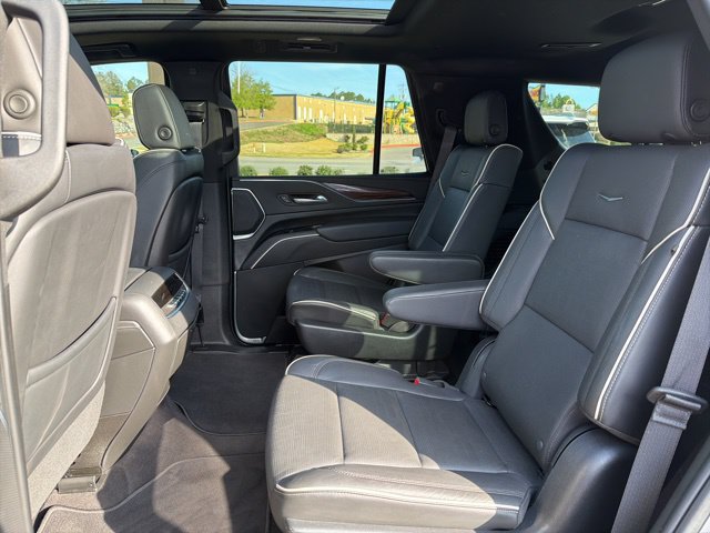 Used 2023 Cadillac Escalade Premium Luxury RWD image 28
