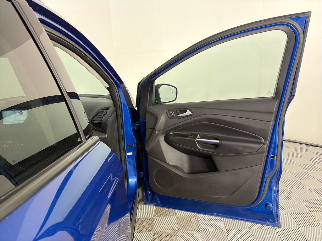 Certified 2019 Ford Escape SE AWD/4WD image 30