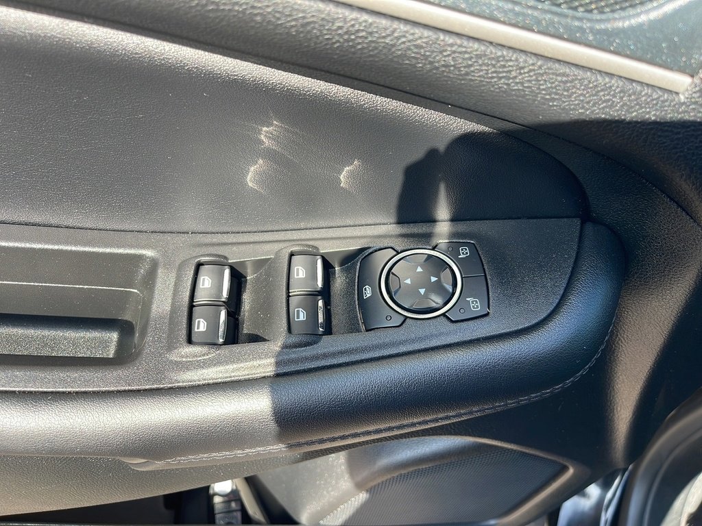 Certified 2024 Ford Edge SEL w/ Convenience Package image 10