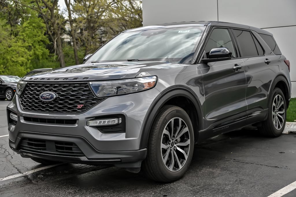 Certified 2022 Ford Explorer ST AWD/4WD image 5