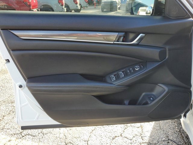 Used 2019 Honda Accord Sport image 15