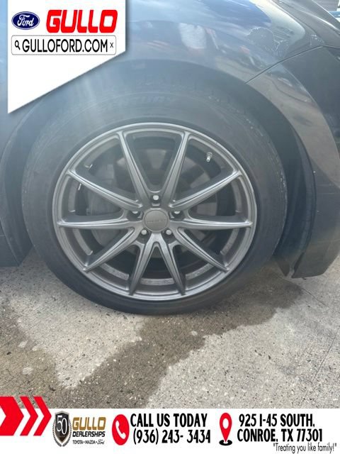 Used 2021 Lexus IS 300 w/ Accessory Package 2 RWD image 9