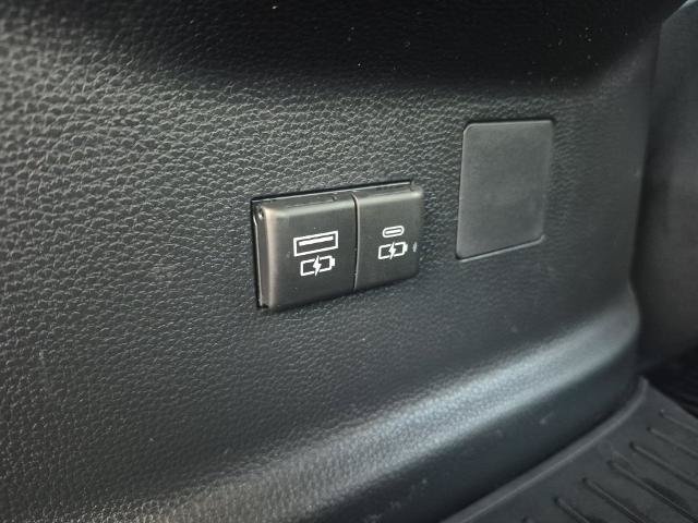 Used 2024 Toyota Tundra SR5 w/ SR5 Convenience Package AWD/4WD image 13