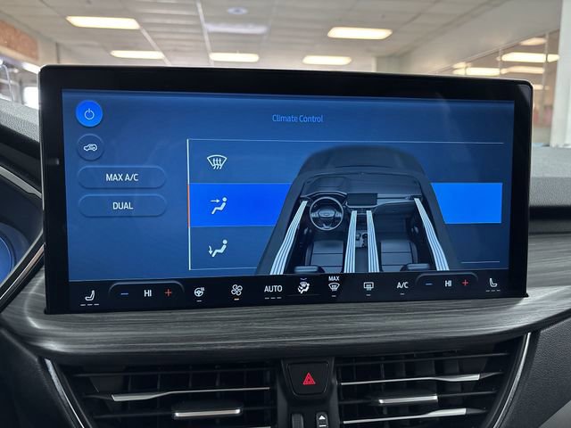 Certified 2025 Ford Escape SE w/ PHEV Premium Package image 21