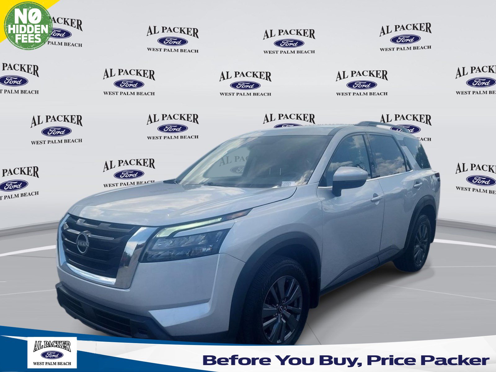 Used 2024 Nissan Pathfinder SV