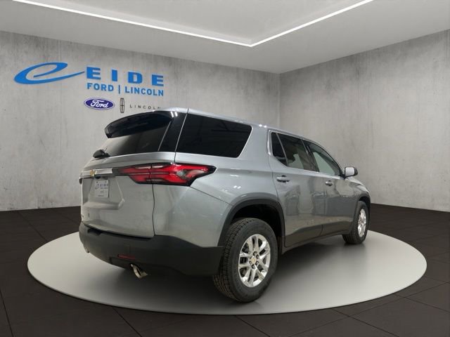Used 2023 Chevrolet Traverse LS AWD/4WD image 10