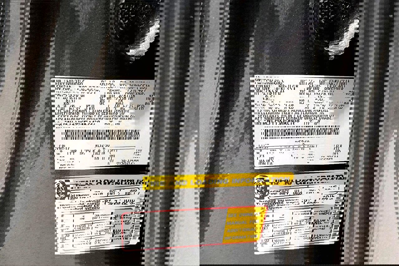 Certified 2021 Ford Expedition XLT image 34