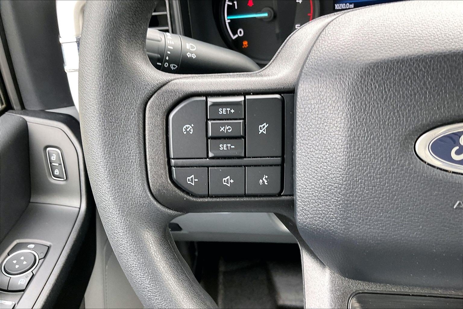 Certified 2024 Ford F350 XL w/ 360-Degree Camera Package RWD image 16