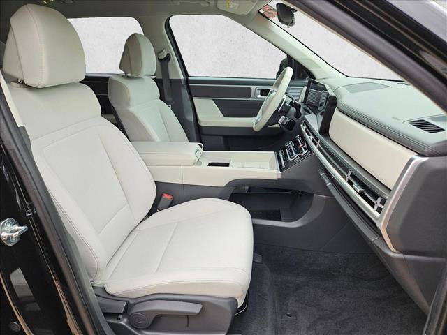 Used 2025 Hyundai Santa Fe SE image 21