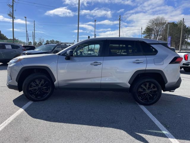 Used 2024 Toyota RAV4 LE image 28
