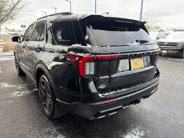 Certified 2025 Ford Explorer ST-Line w/ ST-Line Street Pack image 2