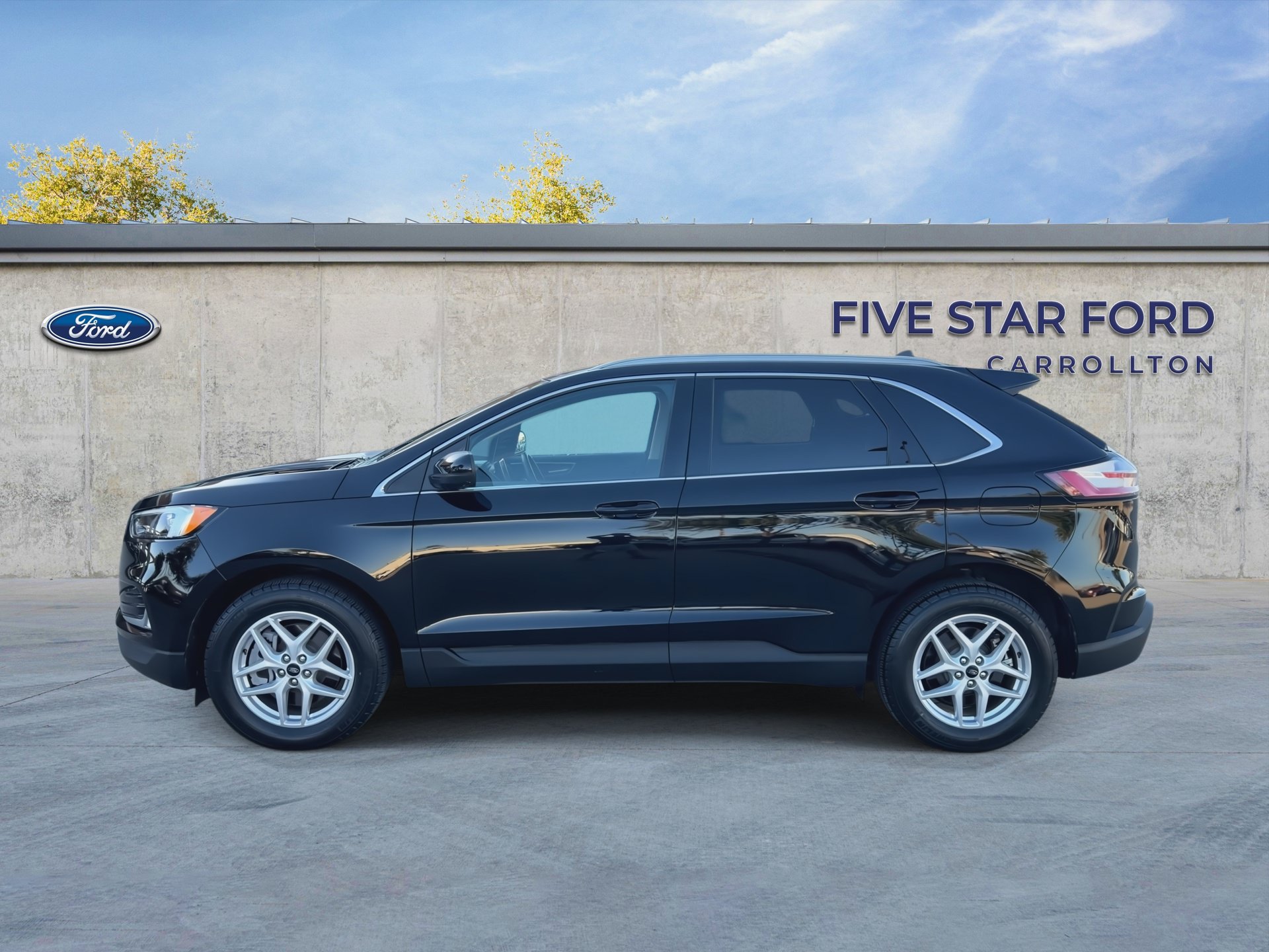 Certified 2024 Ford Edge SEL w/ Convenience Package AWD/4WD image 5