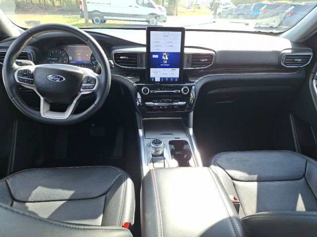 Certified 2023 Ford Explorer Limited w/ Hybrid Equipment Group 310A image 16