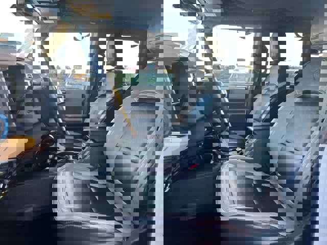 Certified 2023 Ford Bronco Wildtrak image 9