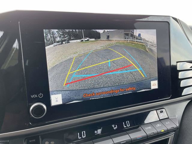 Used 2025 Toyota Camry LE image 24