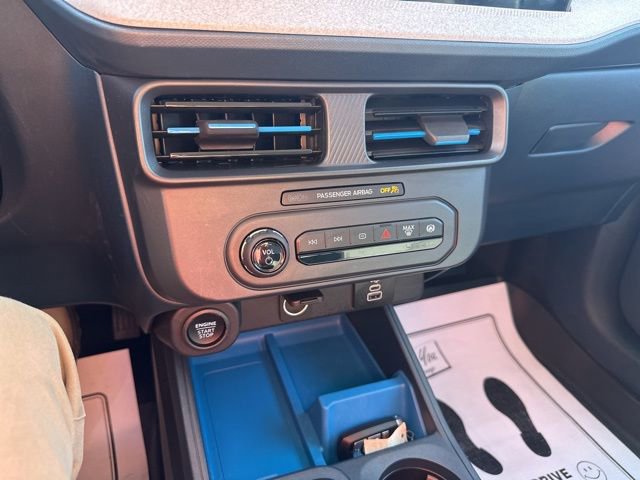 Certified 2025 Ford Maverick XLT w/ XLT Luxury Package image 40