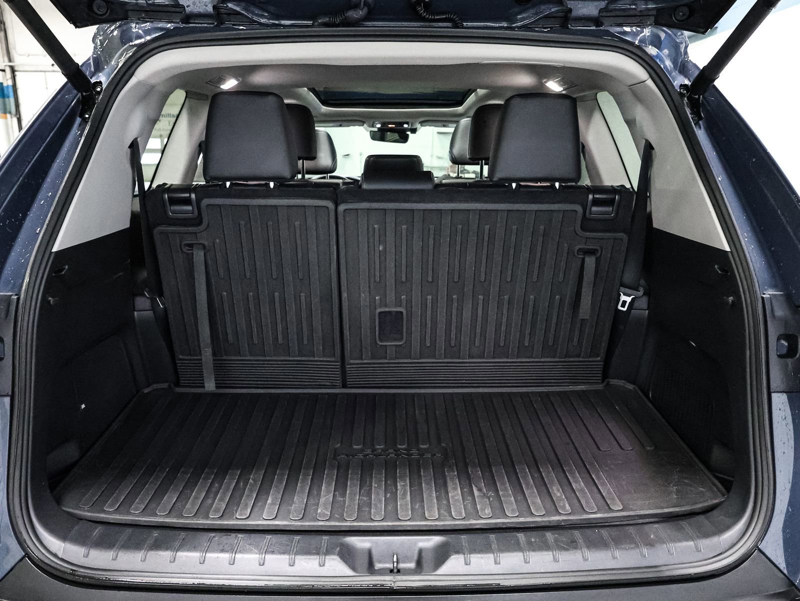 Used 2024 Toyota Grand Highlander Limited image 16