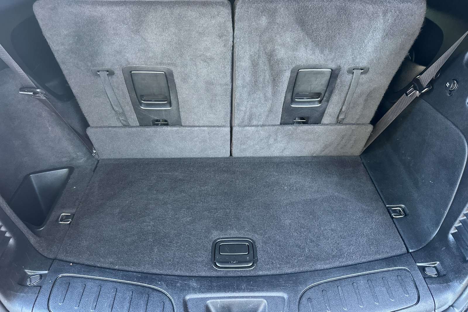 Used 2023 Dodge Durango SXT Launch Edition RWD image 17