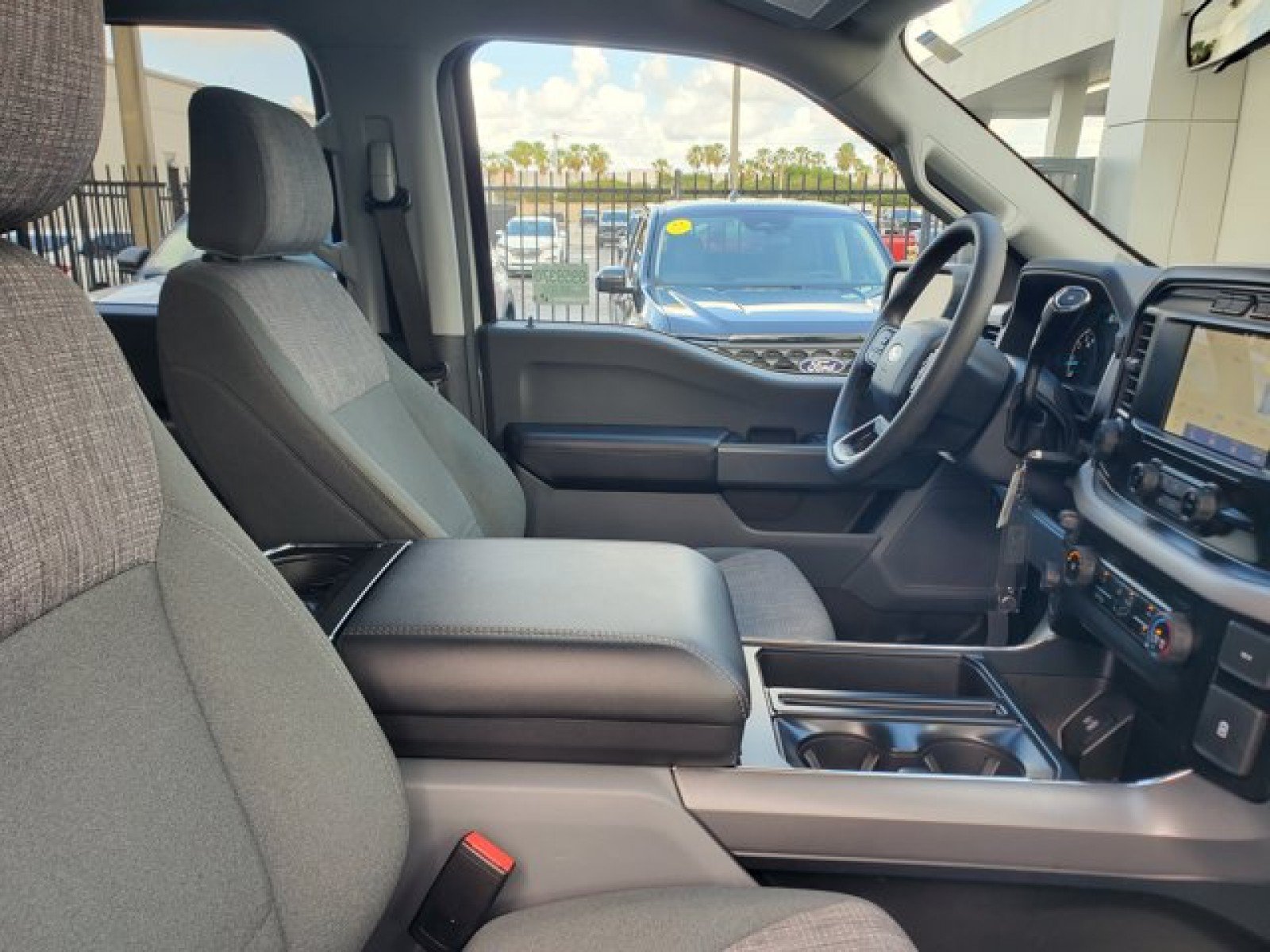 Certified 2023 Ford F150 XLT w/ Trailer Tow Package RWD image 33