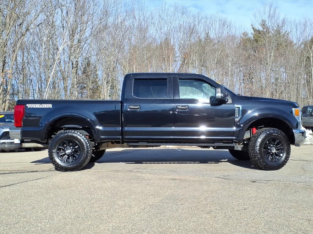 Certified 2020 Ford F250 XLT w/ Tremor Off-Road Package image 3