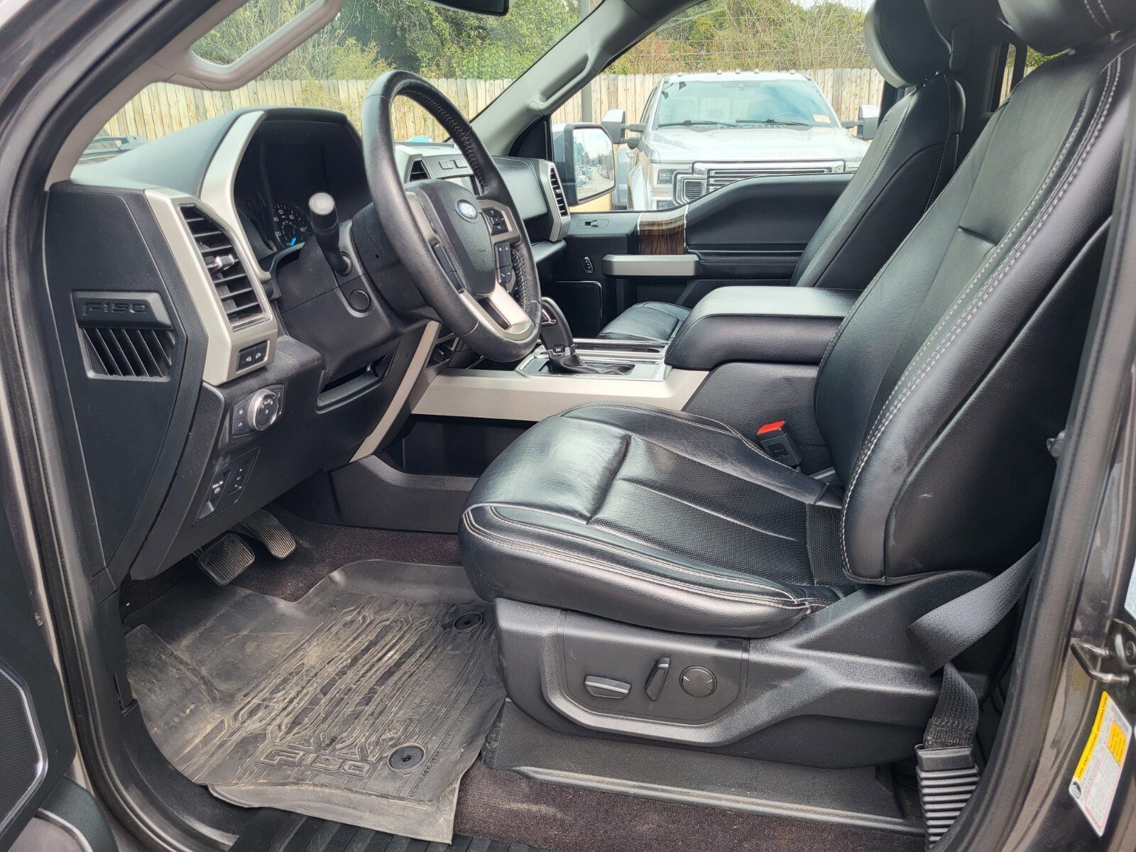 Certified 2019 Ford F150 Lariat w/ Equipment Group 502A Luxury image 20