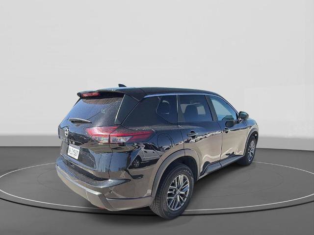 Used 2024 Nissan Rogue S FWD image 5