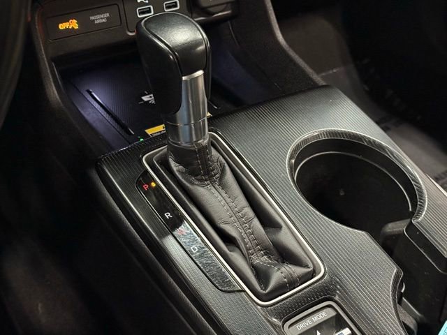 Used 2022 Honda Civic Touring image 32