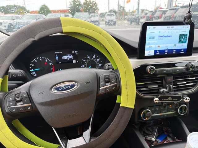 Certified 2022 Ford Escape SE w/ Convenience Package FWD image 9