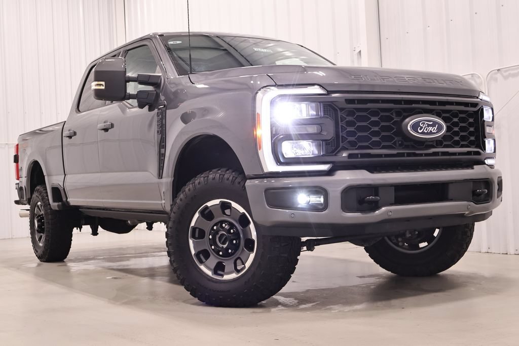 Certified 2023 Ford F250 Lariat w/ Tremor Off-Road Package AWD/4WD image 50