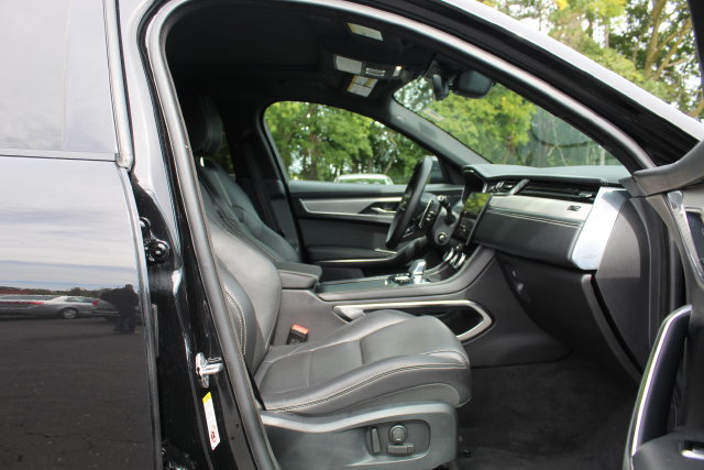 Used 2025 Jaguar F-PACE R-Dynamic S AWD/4WD image 25
