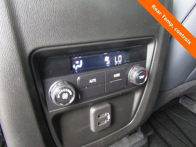 Used 2024 Buick Enclave Essence w/ Sport Touring Edition AWD/4WD image 18