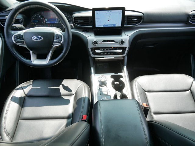 Certified 2023 Ford Explorer XLT w/ Equipment Group 202A AWD/4WD image 17