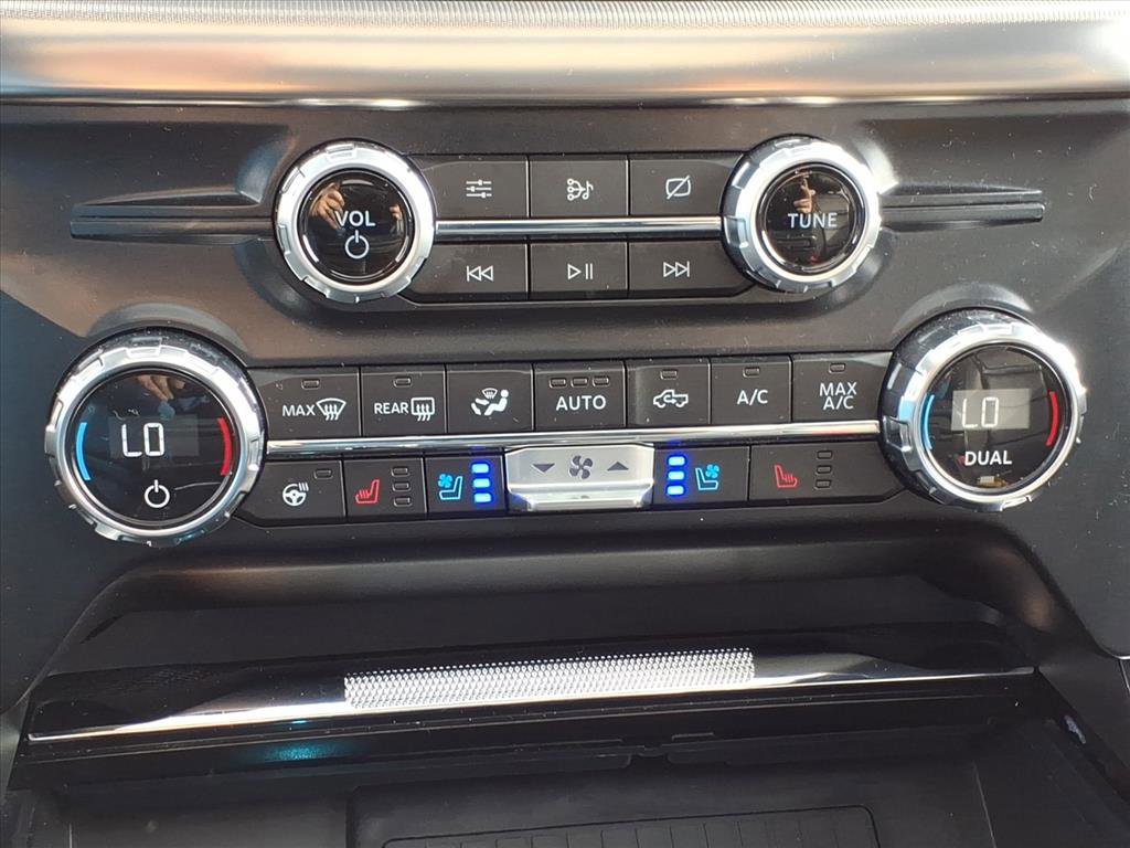 Certified 2021 Ford F150 Raptor w/ Equipment Group 801A High image 18