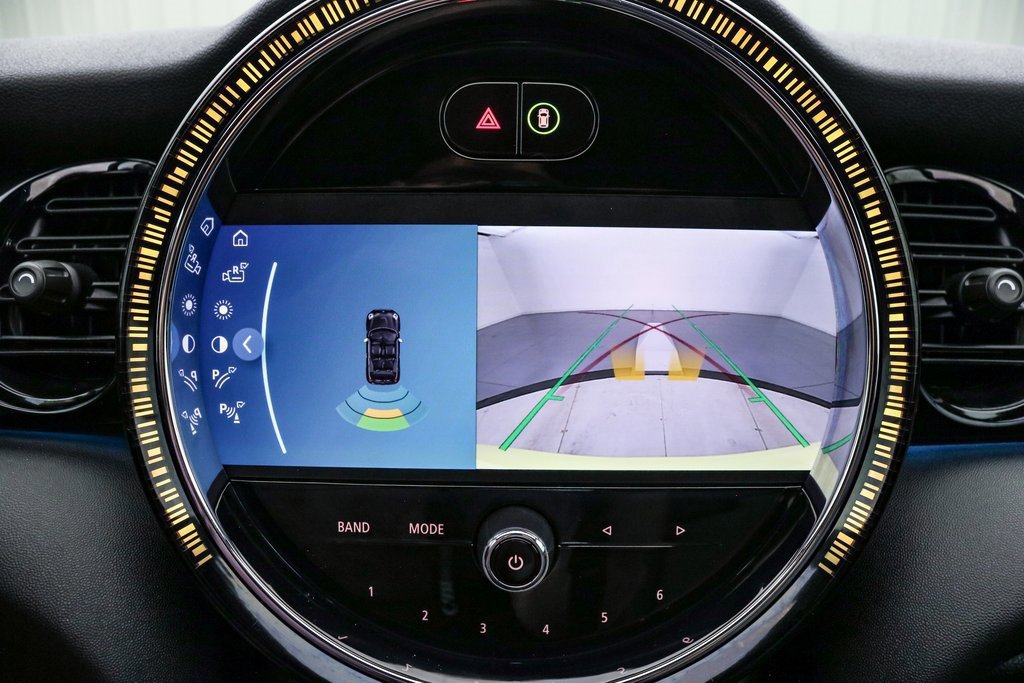 Used 2024 MINI Cooper S w/ Signature Upholstery Package image 28