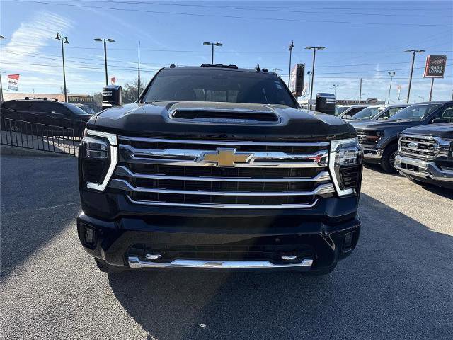 Used 2025 Chevrolet Silverado 2500 High Country w/ High Country Premium Package image 8