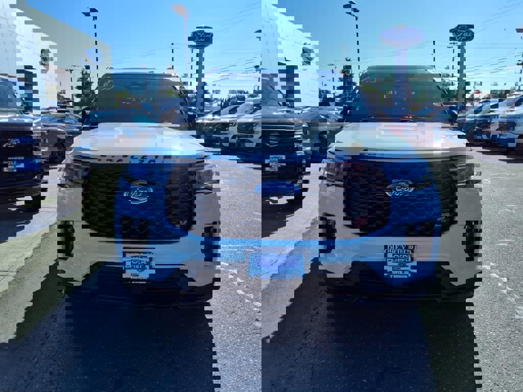 Certified 2025 Ford Explorer ST image 2