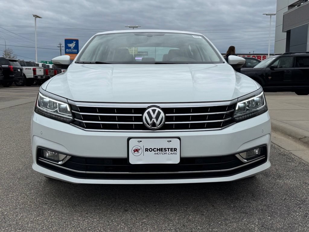 Used 2018 Volkswagen Passat 2.0T SE FWD image 41