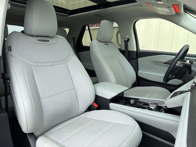 Certified 2025 Ford Explorer Platinum w/ LUX Leather Package image 8