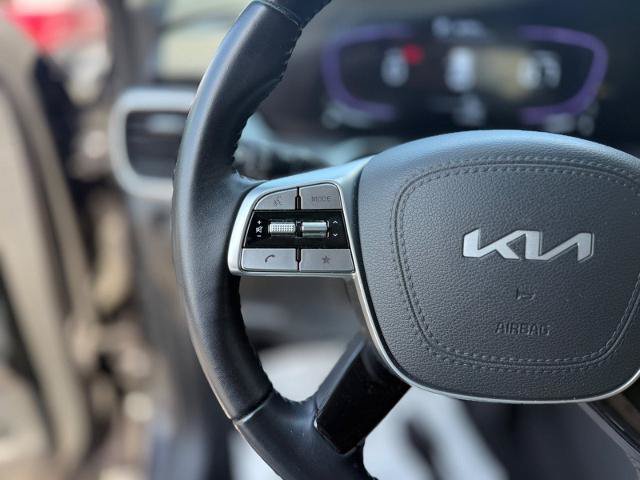 Used 2025 Kia Telluride S FWD image 9