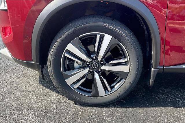 Used 2023 Nissan Rogue Platinum FWD image 9