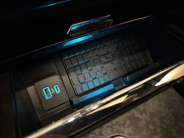 Certified 2022 Ford Expedition Limited image 30